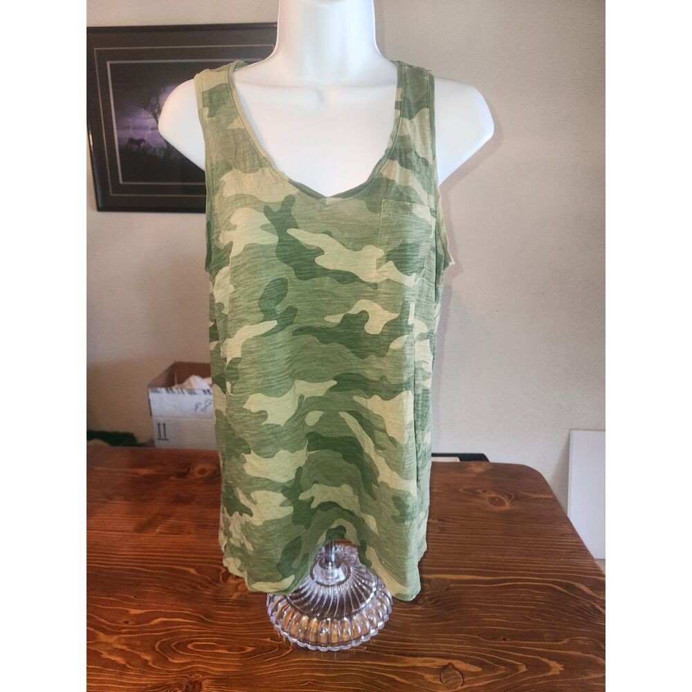 Old Navy EveryWear Women's Green Army Camo Print Tank Top Shirt Size M Medium